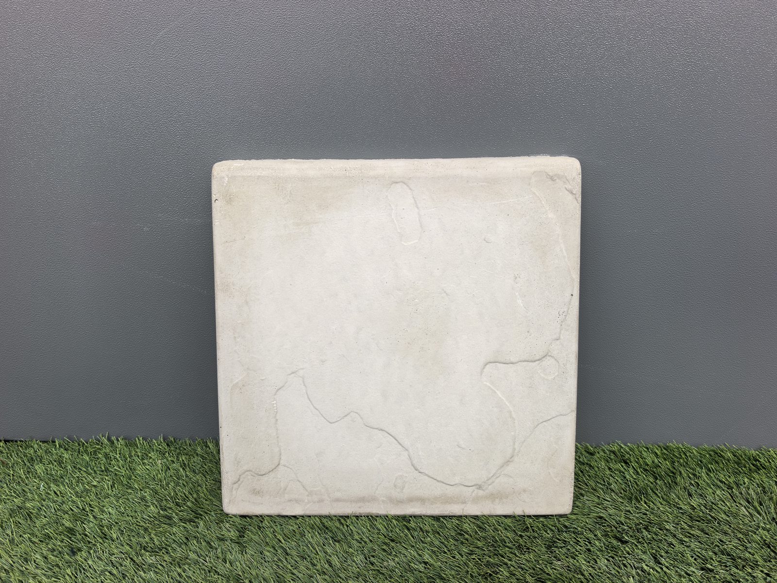 400 X 400 Dove Grey Rockface Paving Slab 400 x 400 (40mm)
