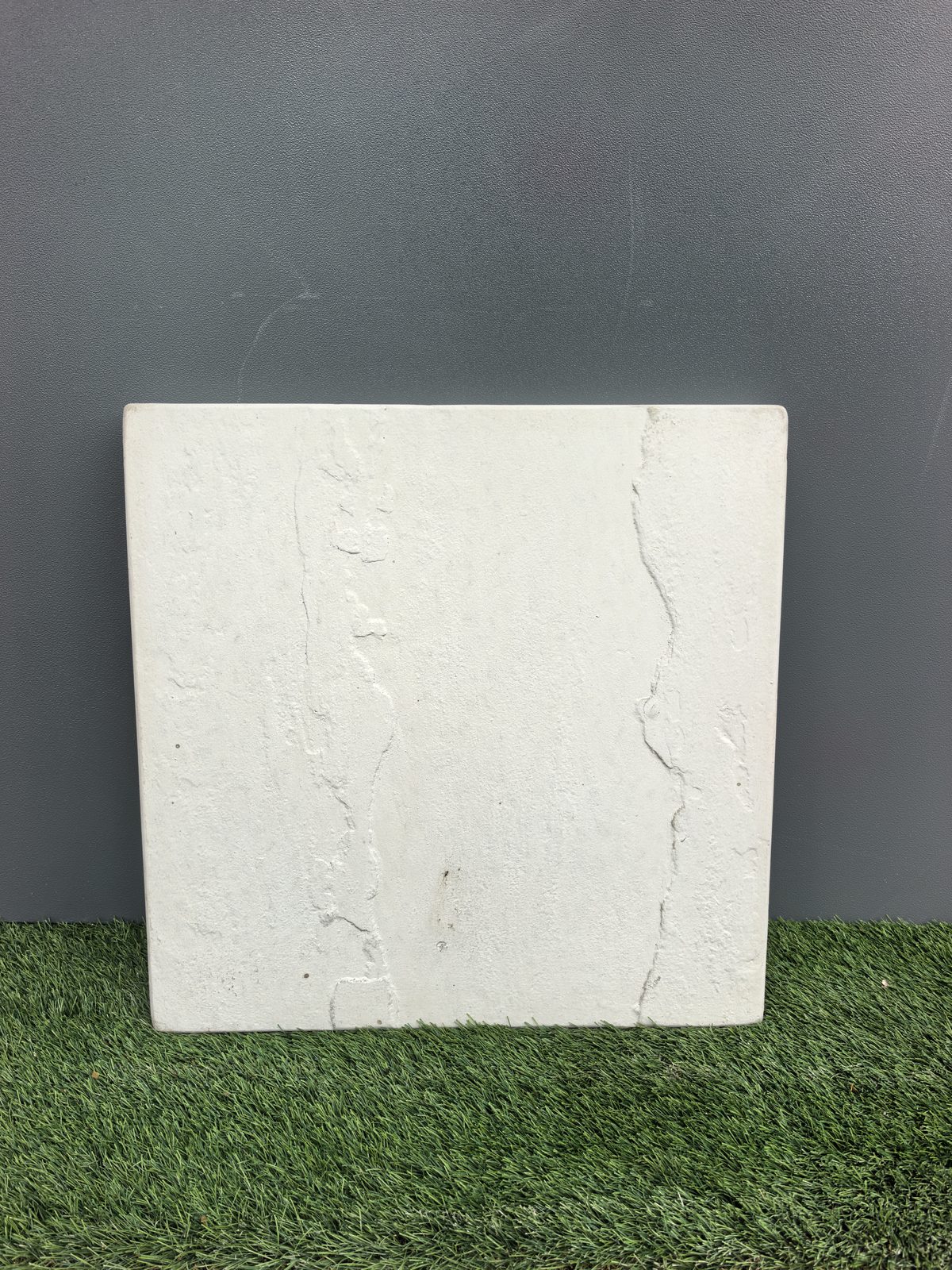 420 X 420 Dove Grey Rockface Paving Slab 420 x 420 (40mm)