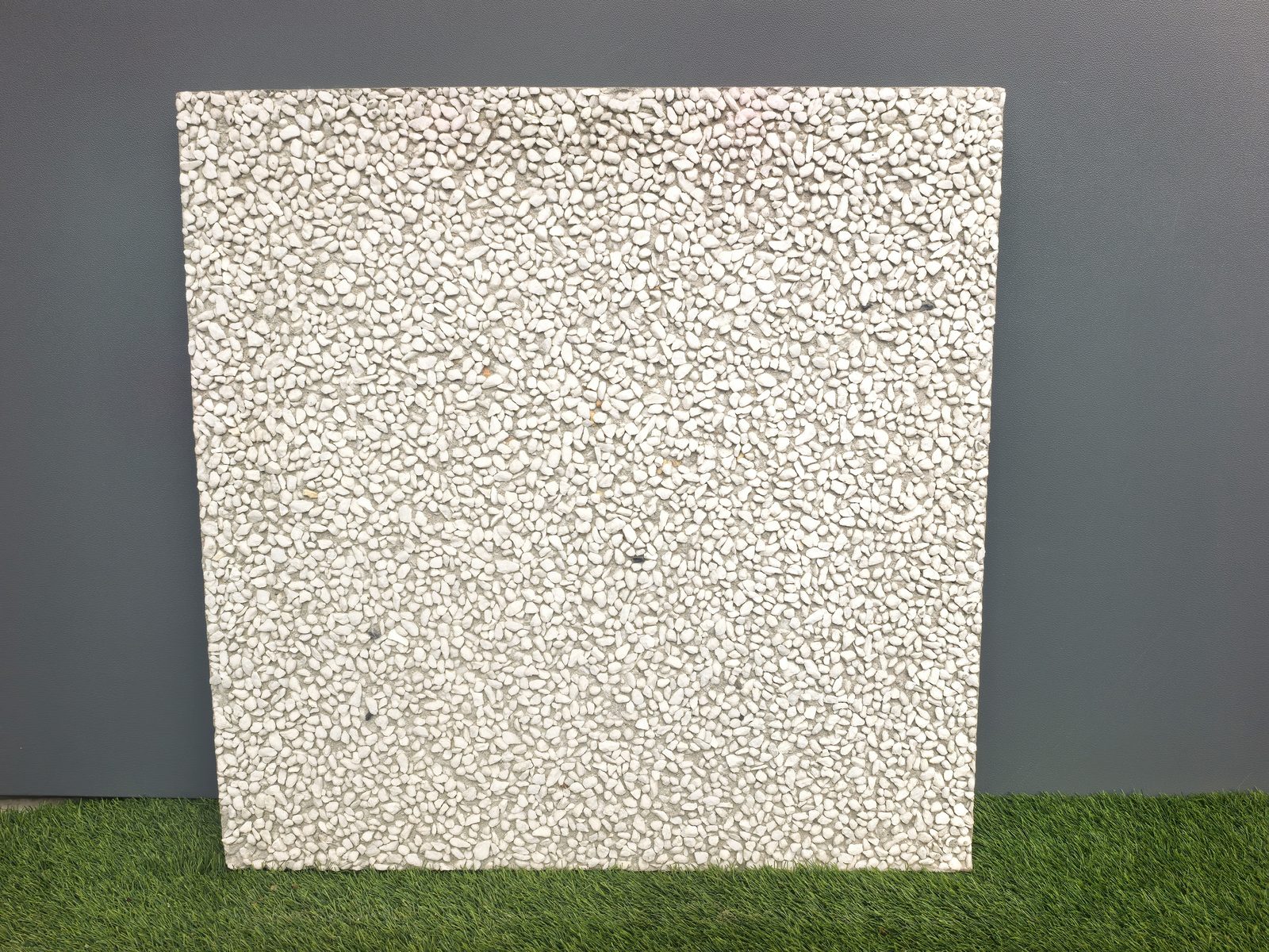 600 Pebble White 2 Pebble Paving Slab 600 x 600