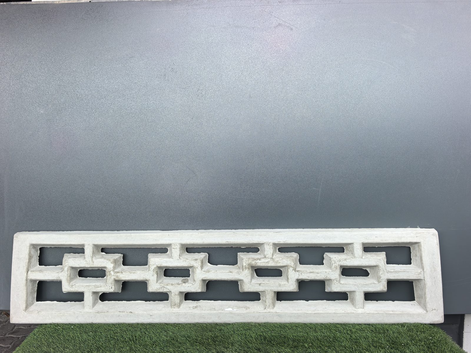 V300 Open Cross 2 Vibracrete Decorative Slab 1440mm